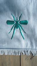 Carregar imagem no visualizador da galeria, Toalha Praia Cinza/Esmeralda Mosquito
