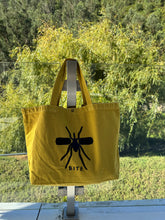 Carregar imagem no visualizador da galeria, Beach Bag Medio Mosquito Yellow
