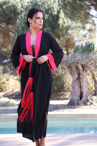 Kimono preto Exclusivo com debrum rosa