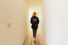 Carregar imagem no visualizador da galeria, Camisa Preta Exclusiva Mosquito Roxo/Verm

