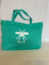 Carregar imagem no visualizador da galeria, Mini Beach Bag Mosquito Seafoam

