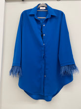 Carregar imagem no visualizador da galeria, Camisa Exclusiva Azulão com plumas azul
