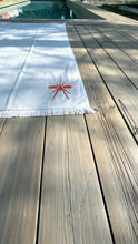 Carregar imagem no visualizador da galeria, Toalha Praia Beige/Laranja Mosquito
