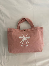 Carregar imagem no visualizador da galeria, Mini Beach Bag Mosquito Pink

