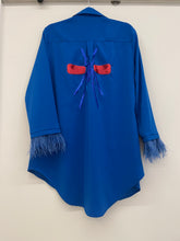 Carregar imagem no visualizador da galeria, Camisa Exclusiva Azulão com plumas azul
