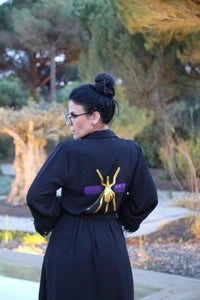 Kimono Preto Exclus Plumas Mosquito Amarelo/Roxo