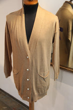 Carregar imagem no visualizador da galeria, Casaco Mosquito PAT curto Camel/Roxo
