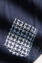 Carregar imagem no visualizador da galeria, T Shirt Navy pocket Mini Mosquito Navy/White
