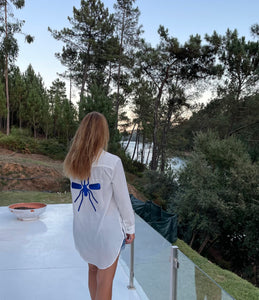 Camisa Branca Mosquito Azul