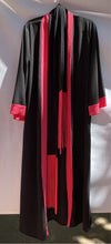 Carregar imagem no visualizador da galeria, Kimono preto Exclusivo com debrum Rosa

