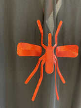 Carregar imagem no visualizador da galeria, Camiseiro Preto Exclusivo Mosquito Laranja

