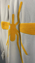 Carregar imagem no visualizador da galeria, Camisa Branca Mosquito Amarelo veludo
